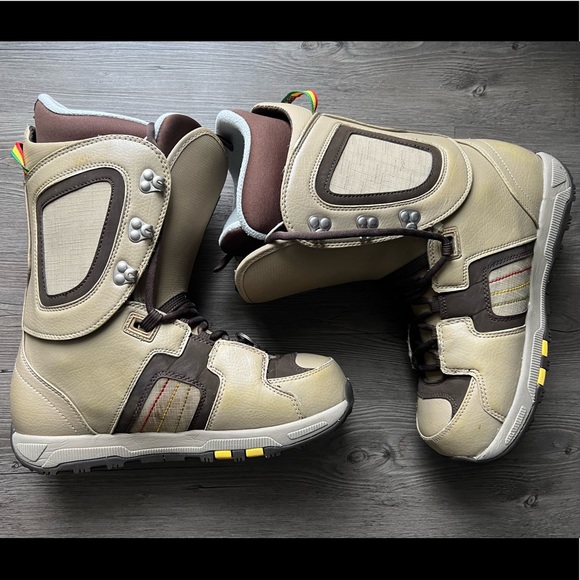 Mens Size 10.5 Burton Free Style Snowboard Boots - Picture 5 of 5